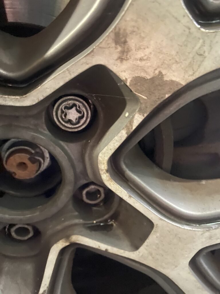 Fiat 500X wheel locking nut key replacement