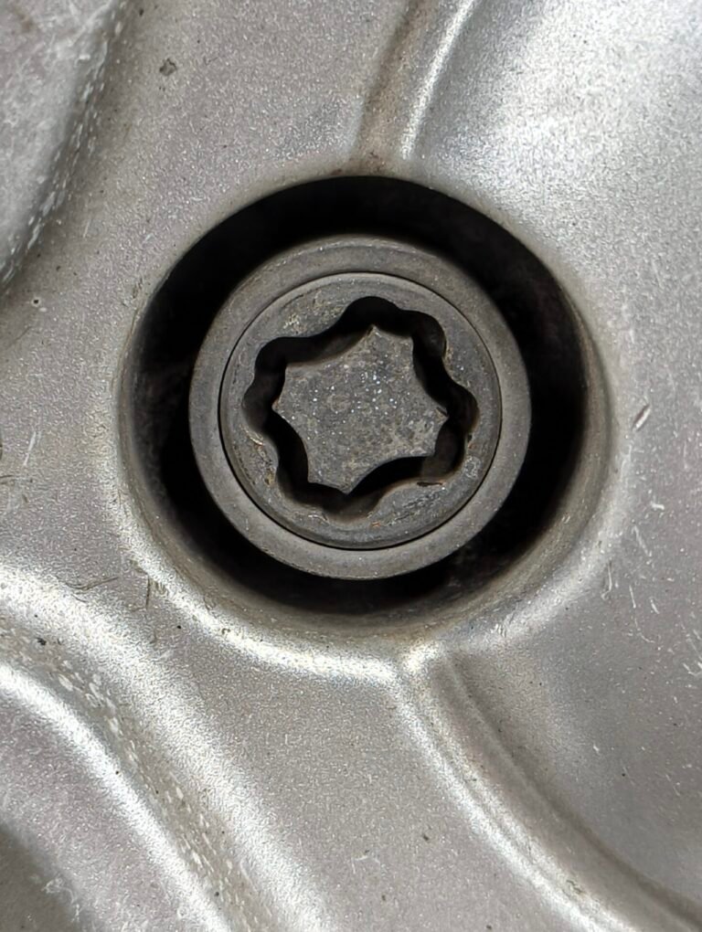 Fiat Punto 2012 1.4 wheel locking nut key replacement