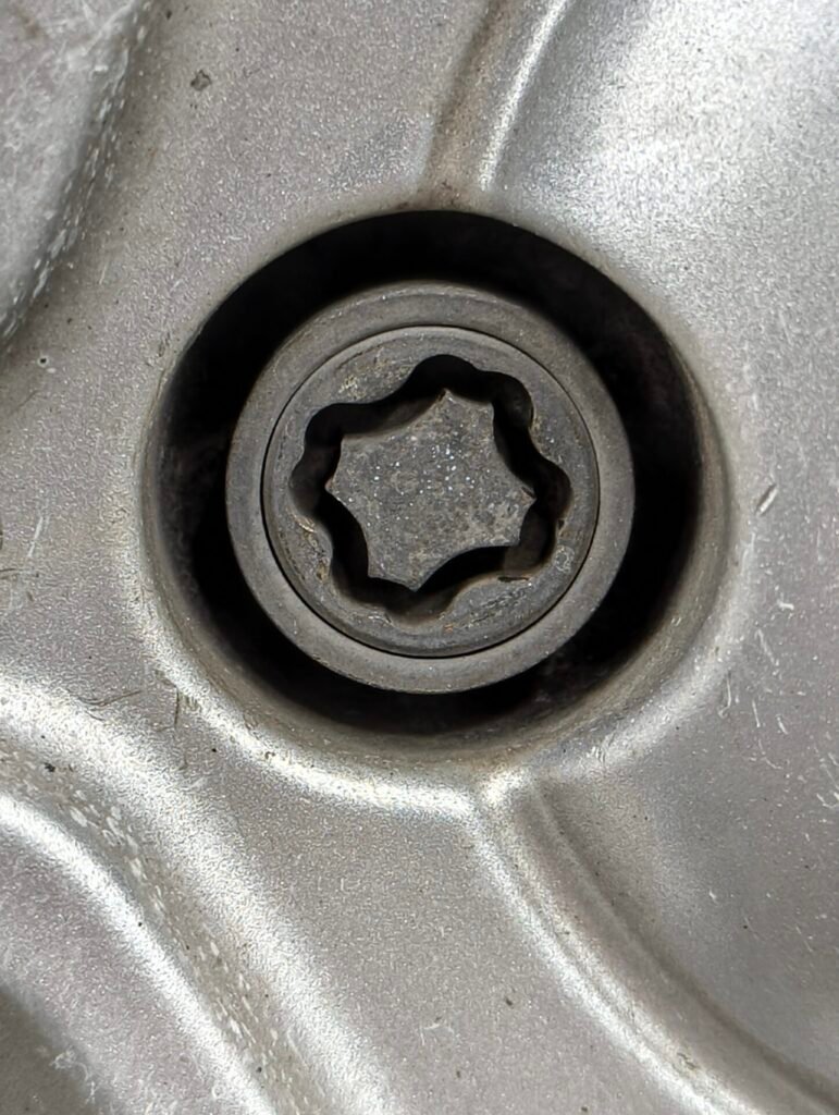 Fiat Punto 2012 1.4 wheel locking nut key replacement