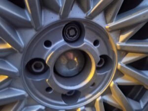 Fiat 500 locking lug nut