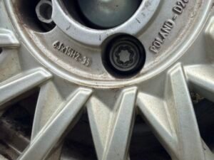 Fiat 500 wheel lock key code