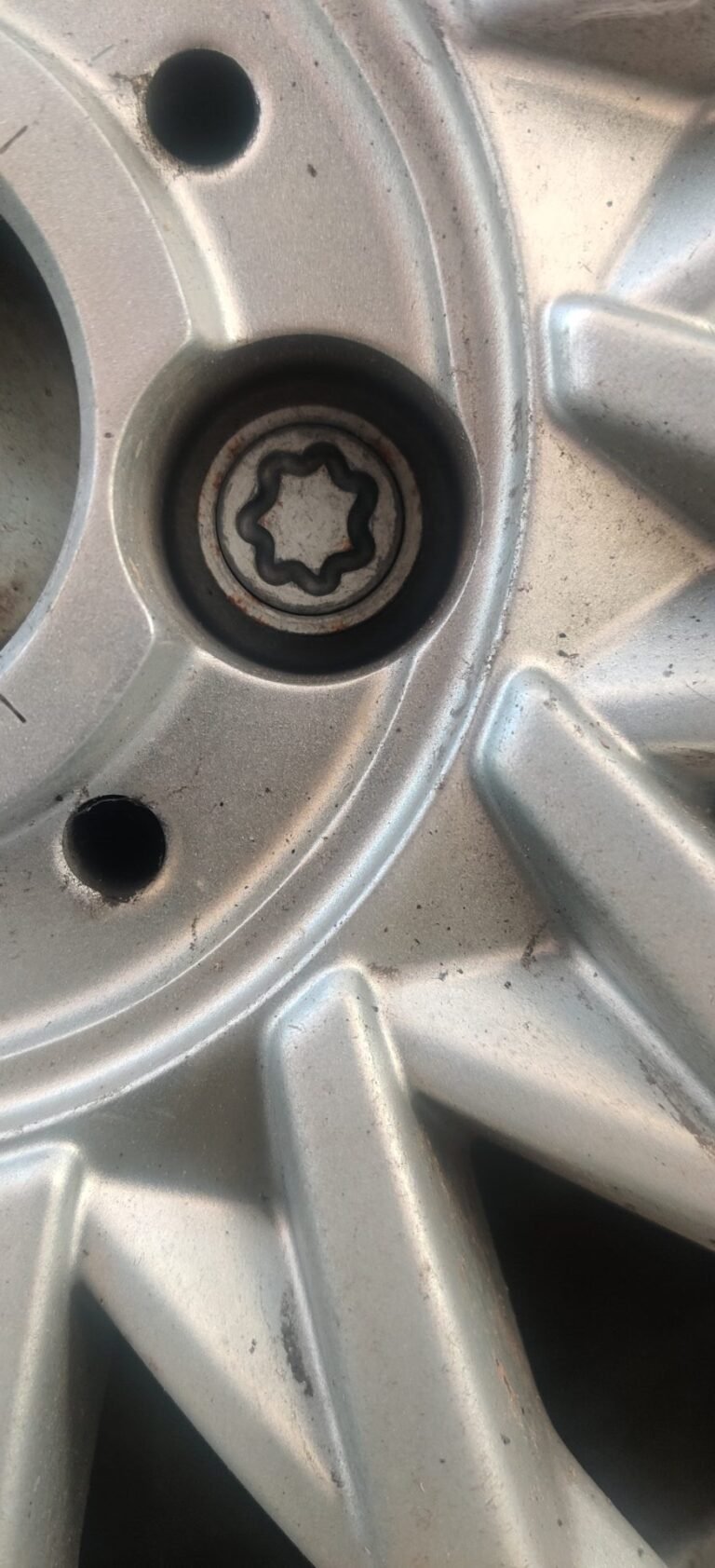 Fiat 509 wheel locking key