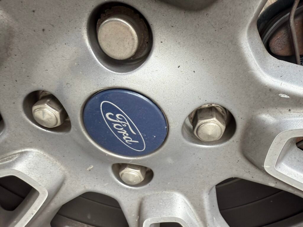 Ford Ecosport ECOSPORT TITANIUM wheel locking nut key replacement