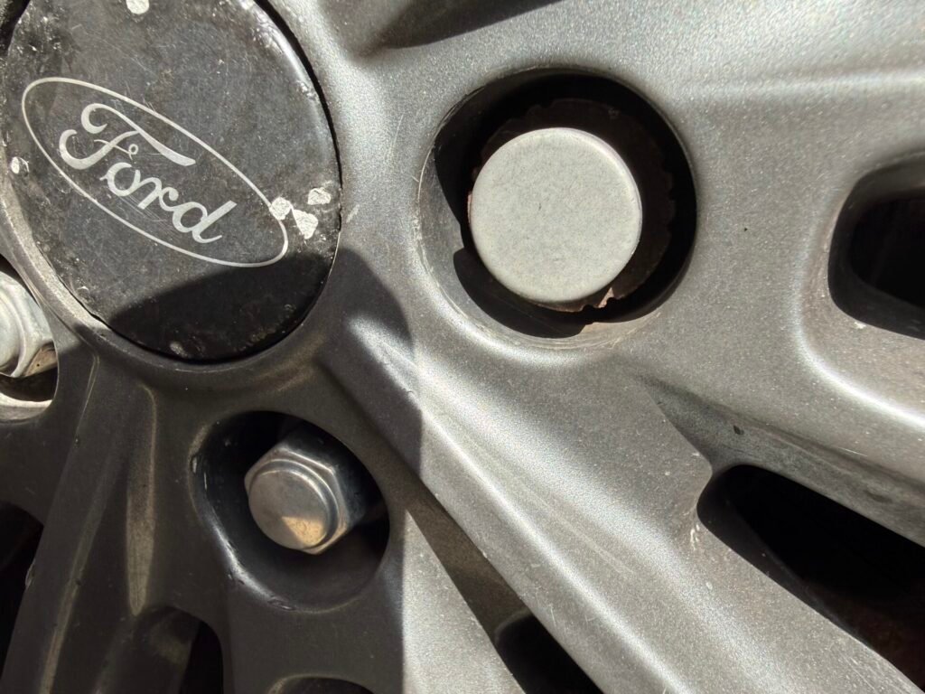 Ford focus Zetec wheel locking nut key replacement