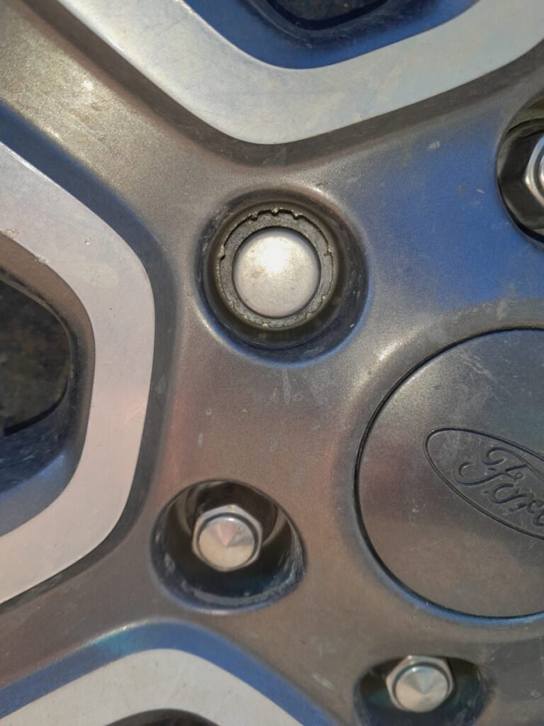 Ford Ranger 3.2 TDCi WildTrack wheel locking nut key replacement