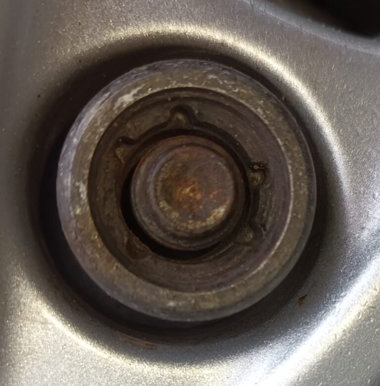 Ford transit Custom wheel locking nut key replacement