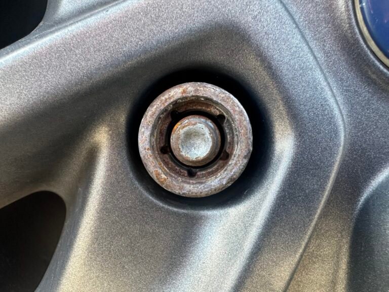 Ford 2019 Transit Custom wheel locking nut key replacement