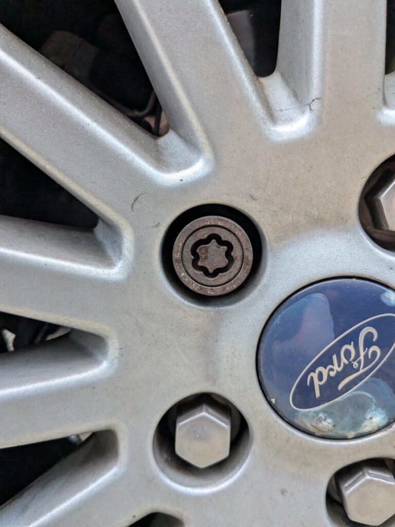 Ford C-Max wheel locking nut key replacement