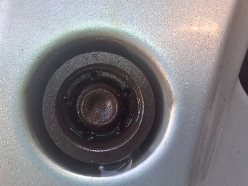 Ford Crestline wheel locking nut key replacement