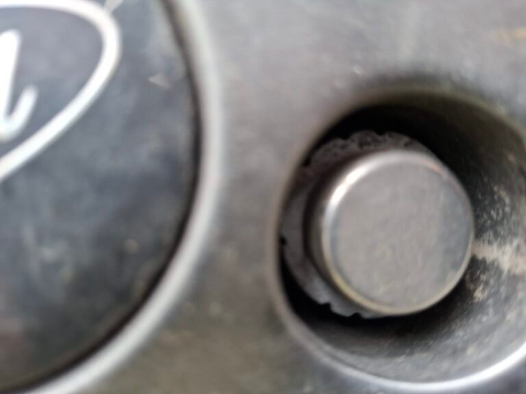 Ford Ecosport wheel locking nut key replacement