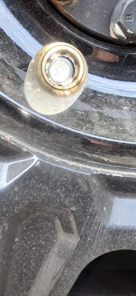 Ford F250 wheel locking nut key replacement