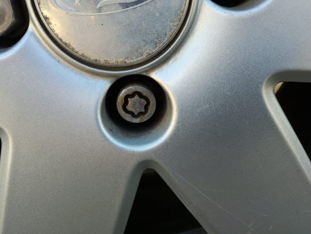 Ford Fiesta wheel locking nut key replacement