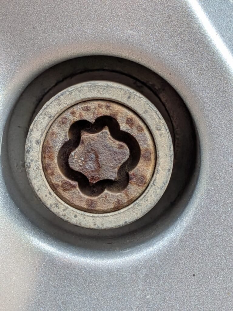 Ford Fiesta mk6 2011 wheel locking nut key replacement