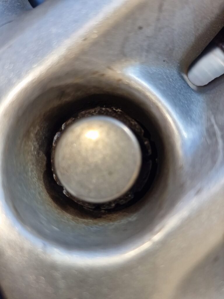 Ford Focus 2017 ecoboost wheel locking nut key replacement
