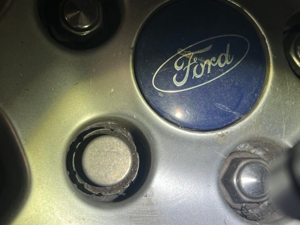 ford focus wheel locking nut key replacement