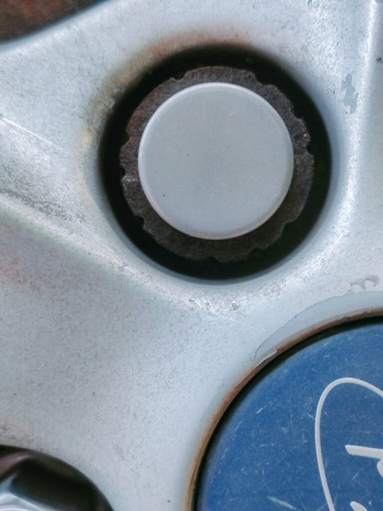 Ford Focus wheel locking nut key replacement