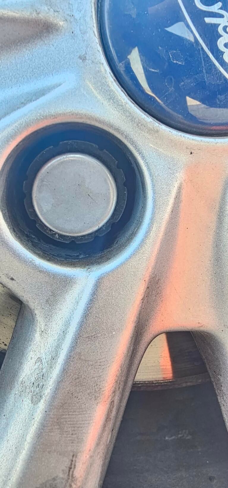 Ford Focus wheel locking nut key replacement