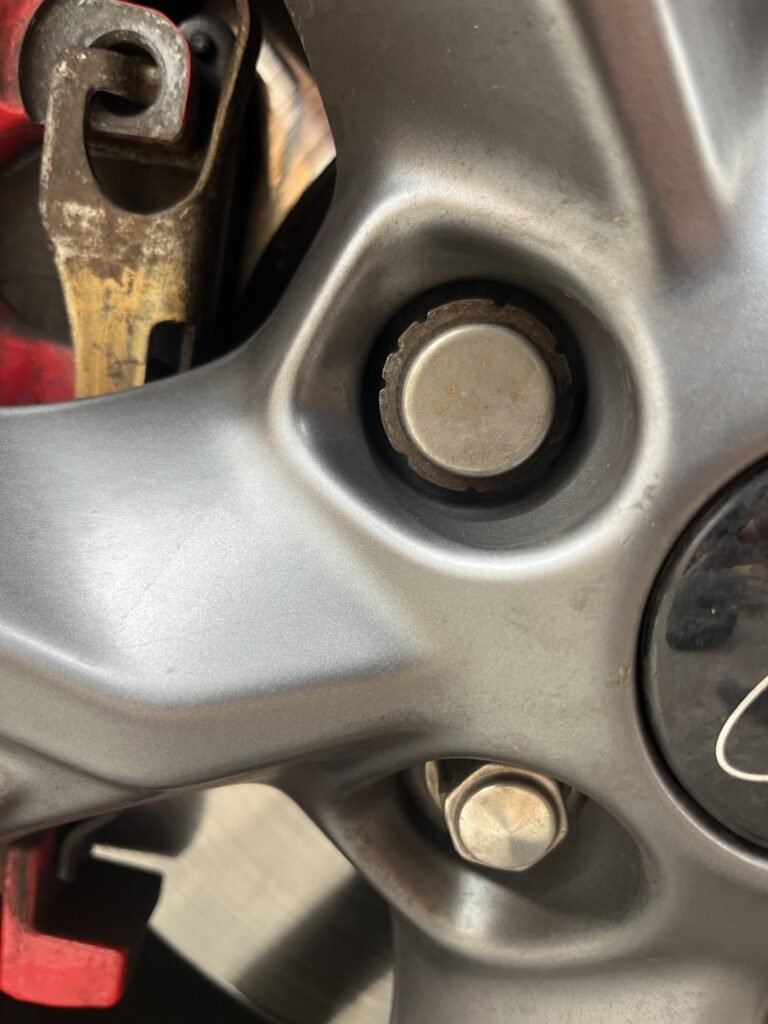 FORD FOCUS wheel locking nut key replacement