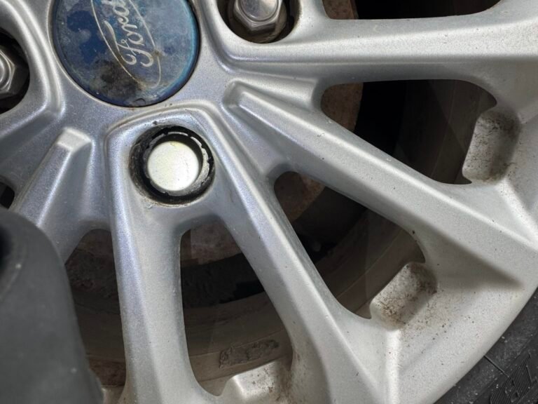 Ford Focus wheel locking nut key replacement