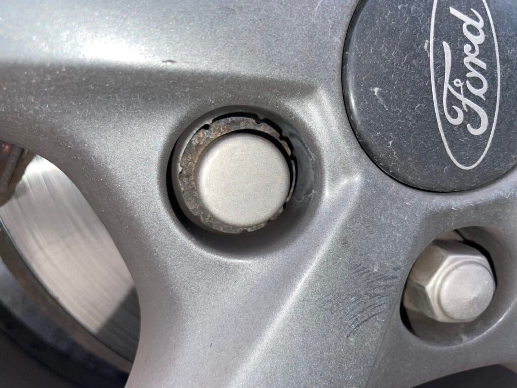 Ford Focus wheel locking nut key replacement