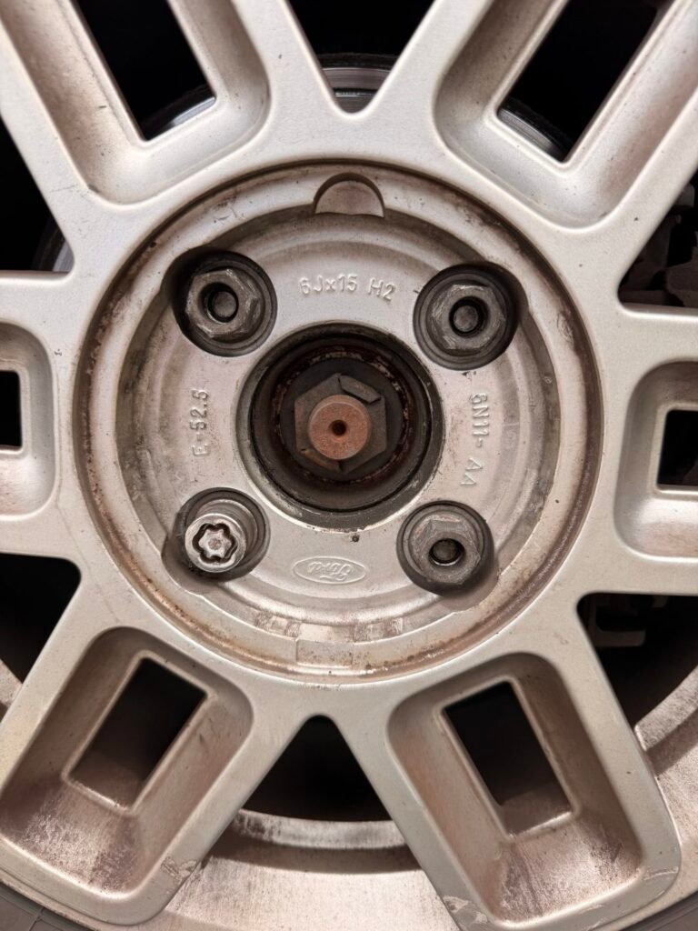 Ford Fusion wheel locking nut key replacement