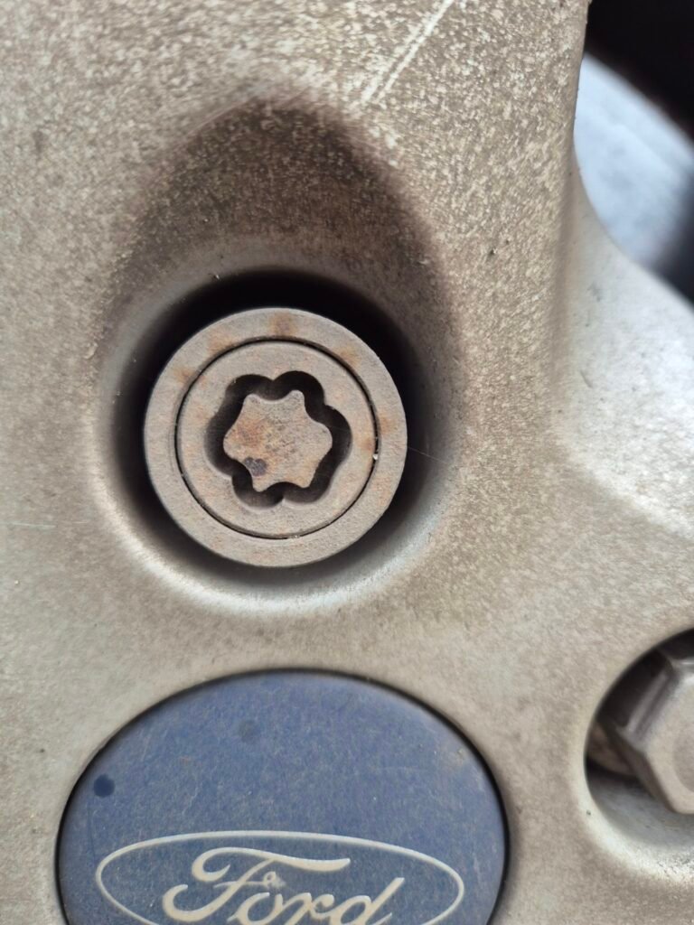 Ford Grand c-max wheel locking nut key replacement