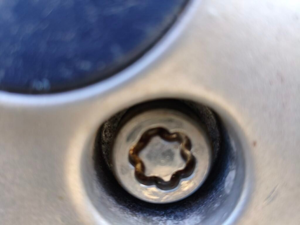 Ford Ka wheel locking nut key replacement