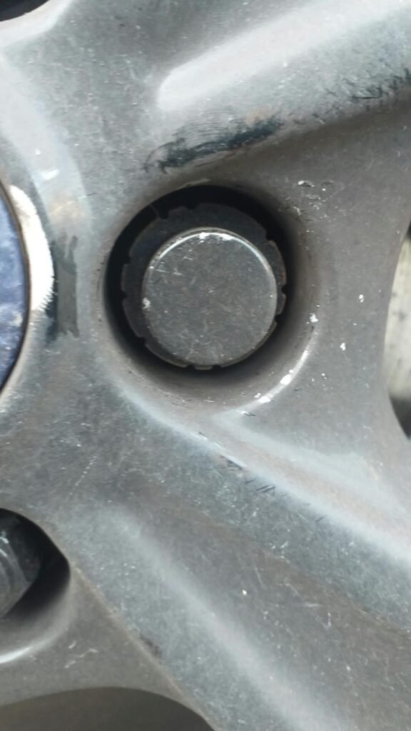 Ford Kuga wheel locking nut key replacement