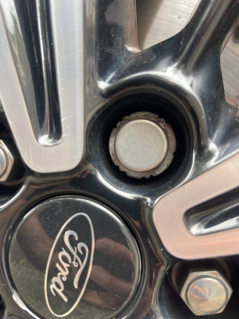 Ford Kuga wheel locking nut key replacement