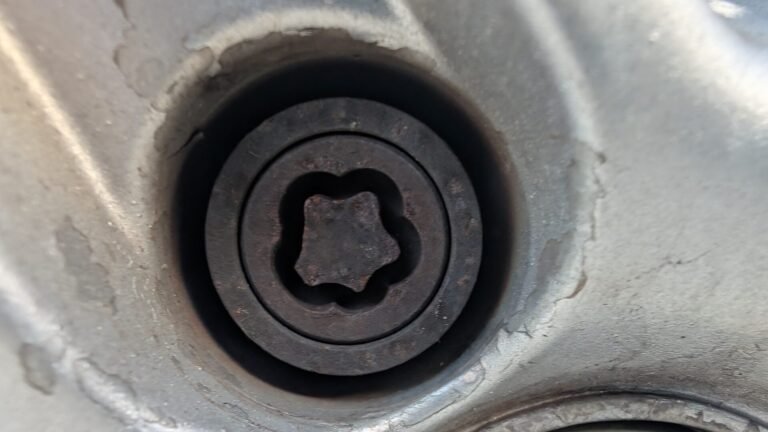 Ford Kuga wheel locking nut key replacement