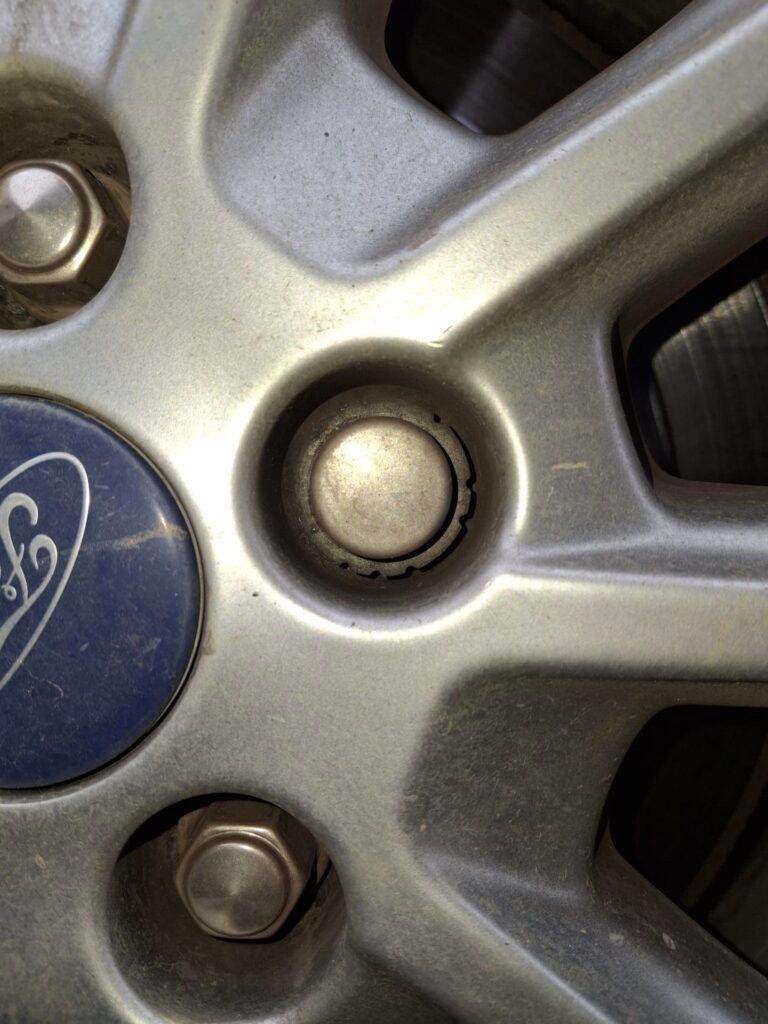 Ford Kuga wheel locking nut key replacement
