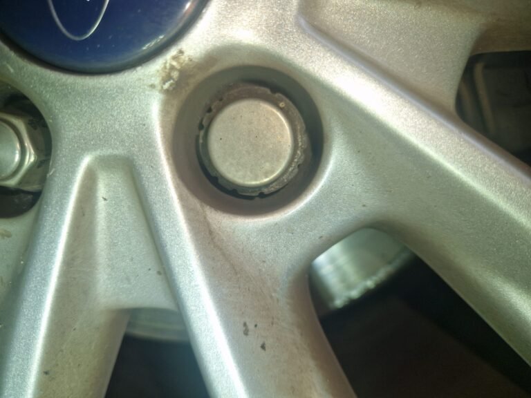 Ford Kuga wheel locking nut key replacement