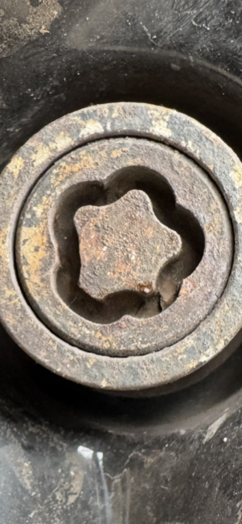 Ford Kuga wheel locking nut key replacement