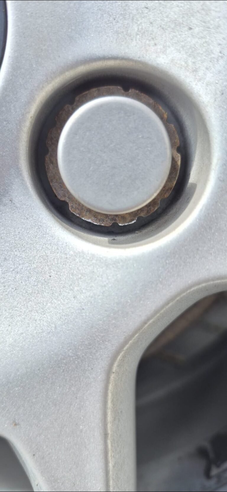 Ford Mainline wheel locking nut key replacement