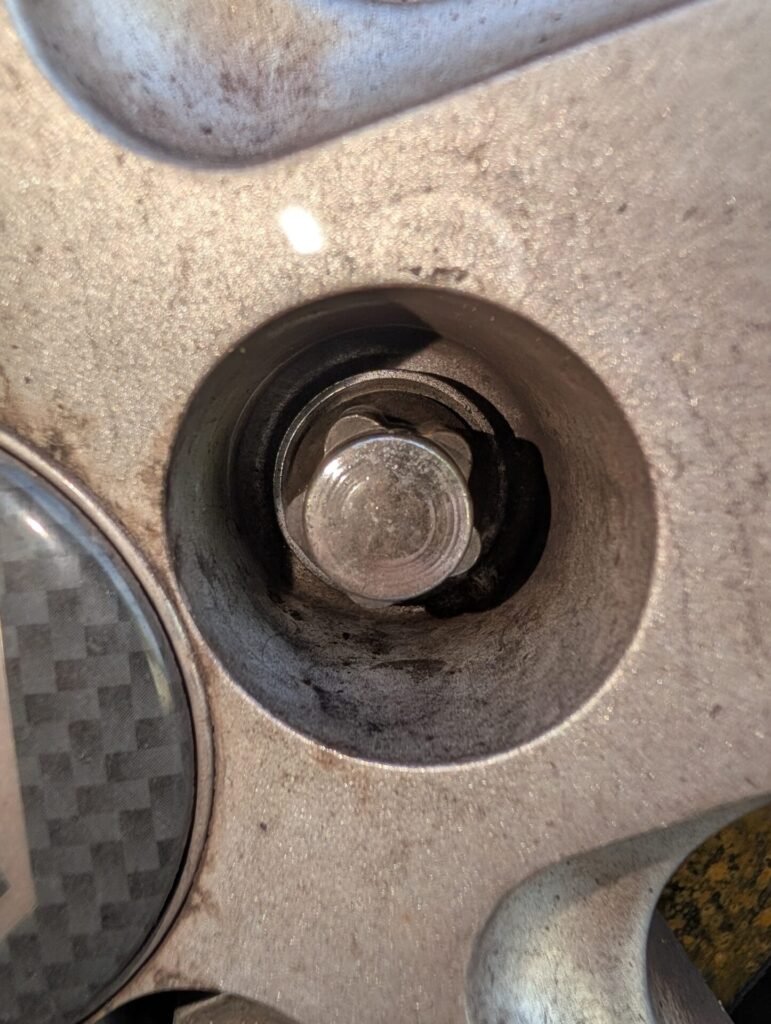 Ford Mondeo wheel locking nut key replacement