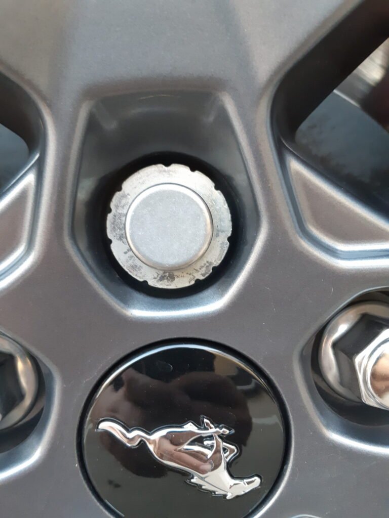 Ford Mustang 2024 wheel locking nut key replacement