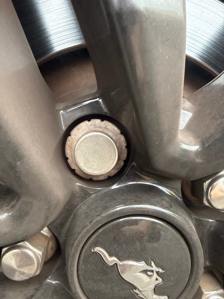 Ford Mustang wheel locking nut key replacement