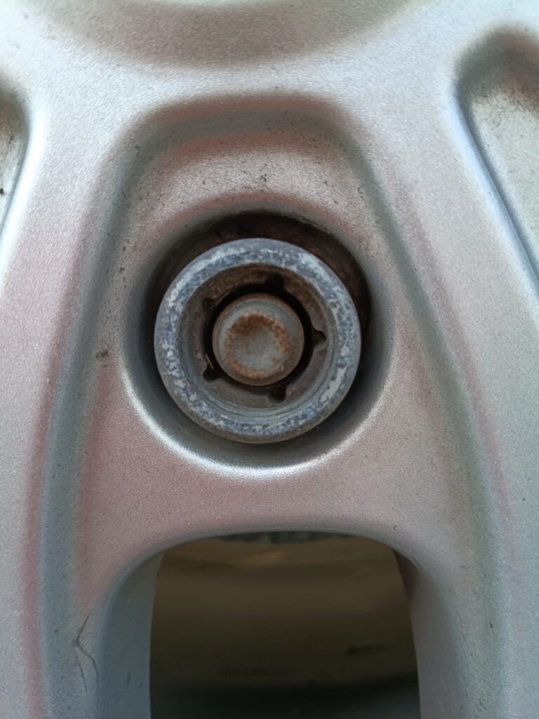 Ford Tourneo Custom wheel locking nut key replacement