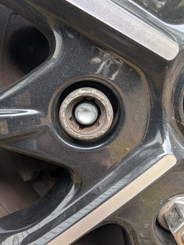 Ford Tourneo Custom wheel locking nut key replacement
