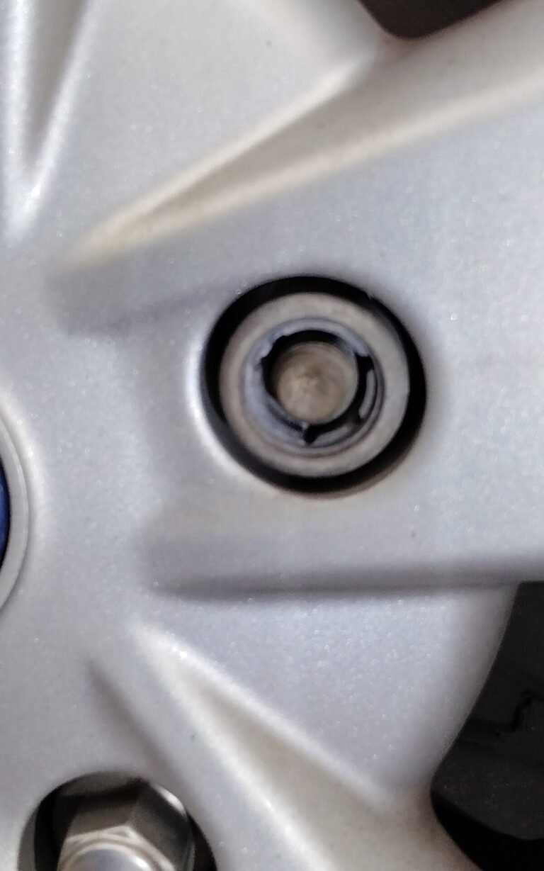 Ford Transit base motorhome wheel locking nut key replacement