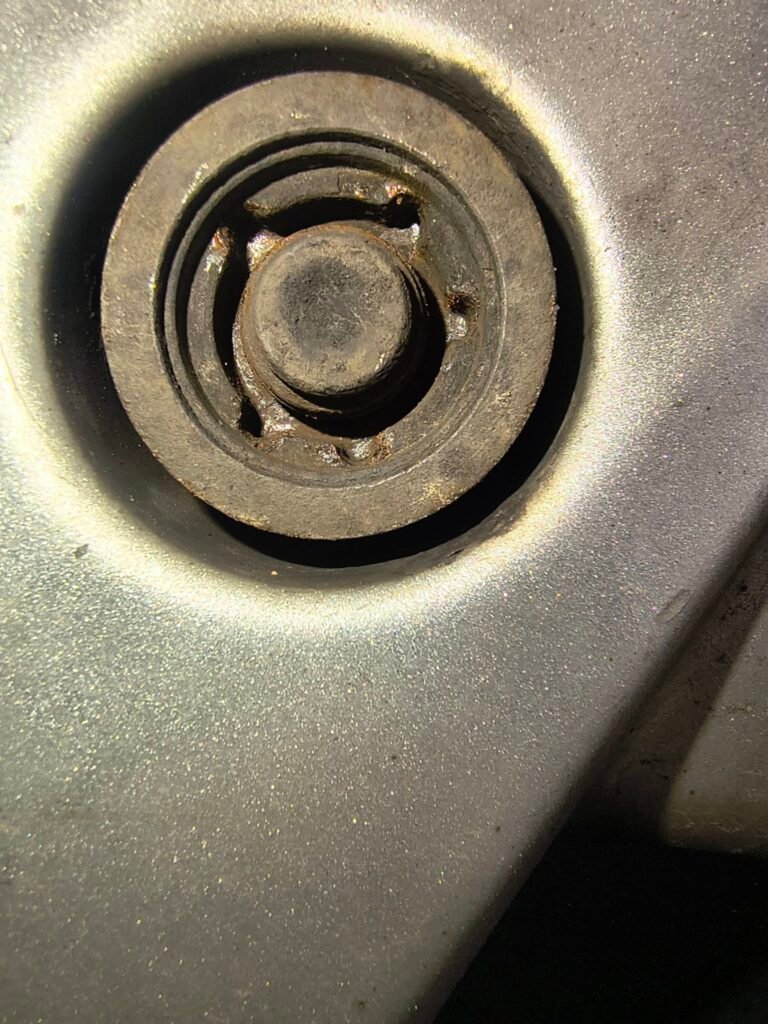Ford Transit Custom 2014 wheel locking nut key replacement