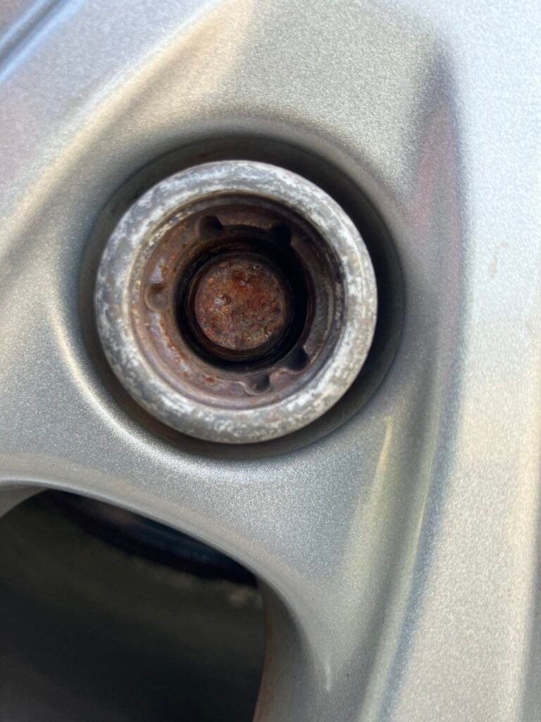 Ford Transit custom 21 plate wheel locking nut key replacement