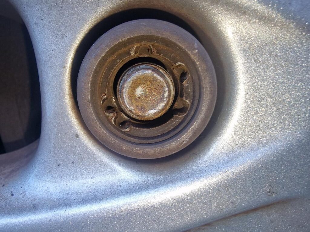 Ford Transit Custom wheel locking nut key replacement
