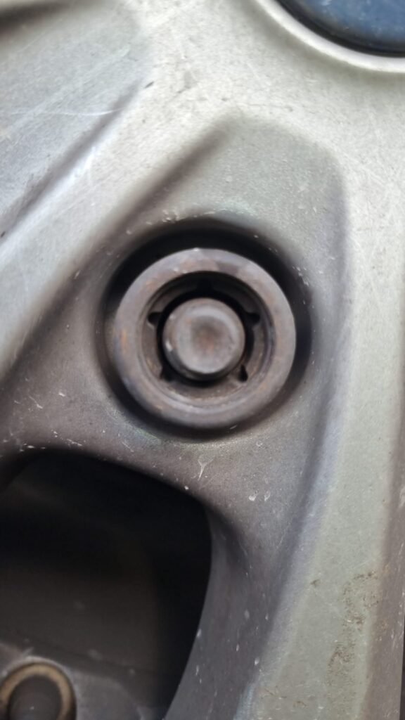 Ford Transit Custom wheel locking nut key replacement