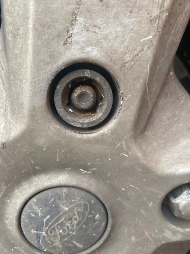 Ford Transit Custom wheel locking nut key replacement
