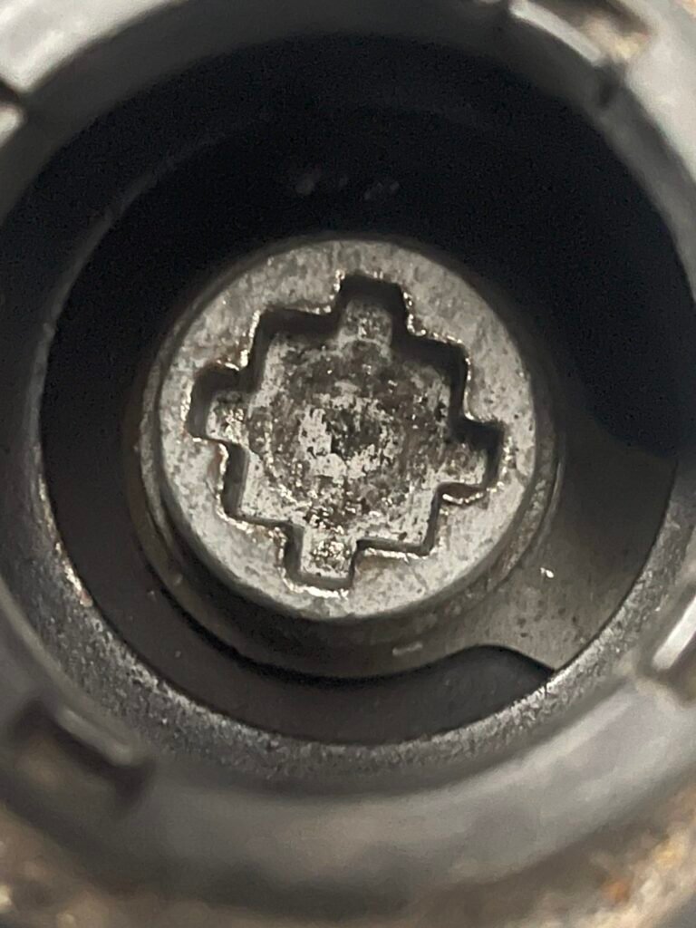 Ford Trend 460 wheel locking nut key replacement
