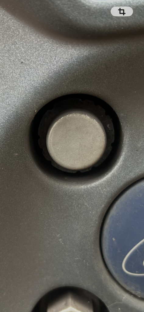 Ford Ecosport wheel locking nut
