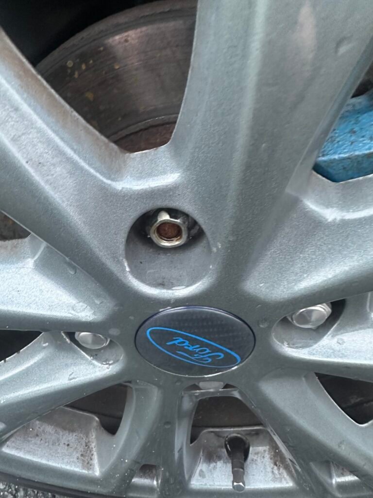 Ford Fiesta locking wheel nut key