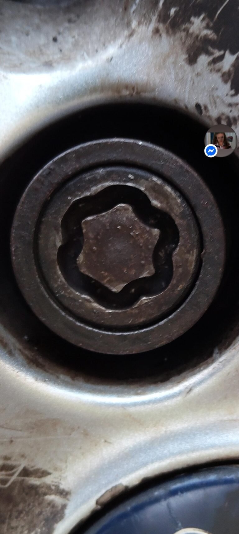 Ford fiesta zetec 82 wheel nut key replacement