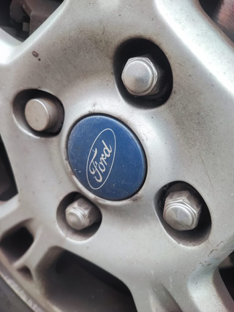 Ford FIESTA Zetec econectic TDCI wheel locking nut